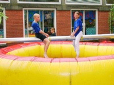 Zwembad met balk